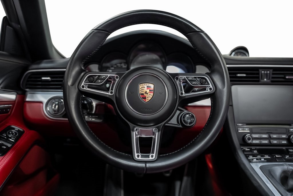 Used 2017 Porsche 911 Carrera 4S image 39