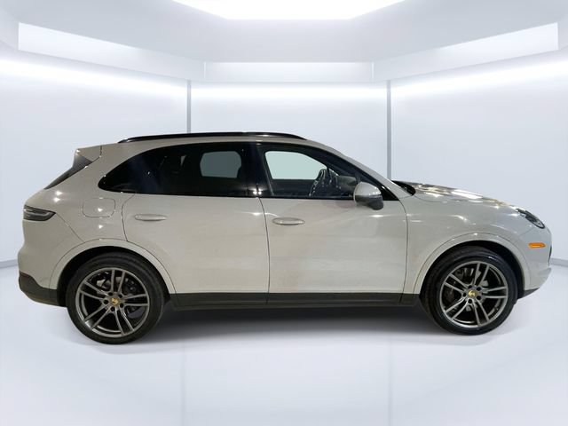 Certified 2023 Porsche Cayenne AWD/4WD image 8