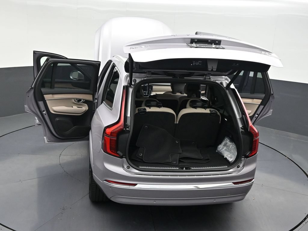 New 2026 Volvo XC90 B6 Plus w/ Protection Package Premier AWD/4WD image 33