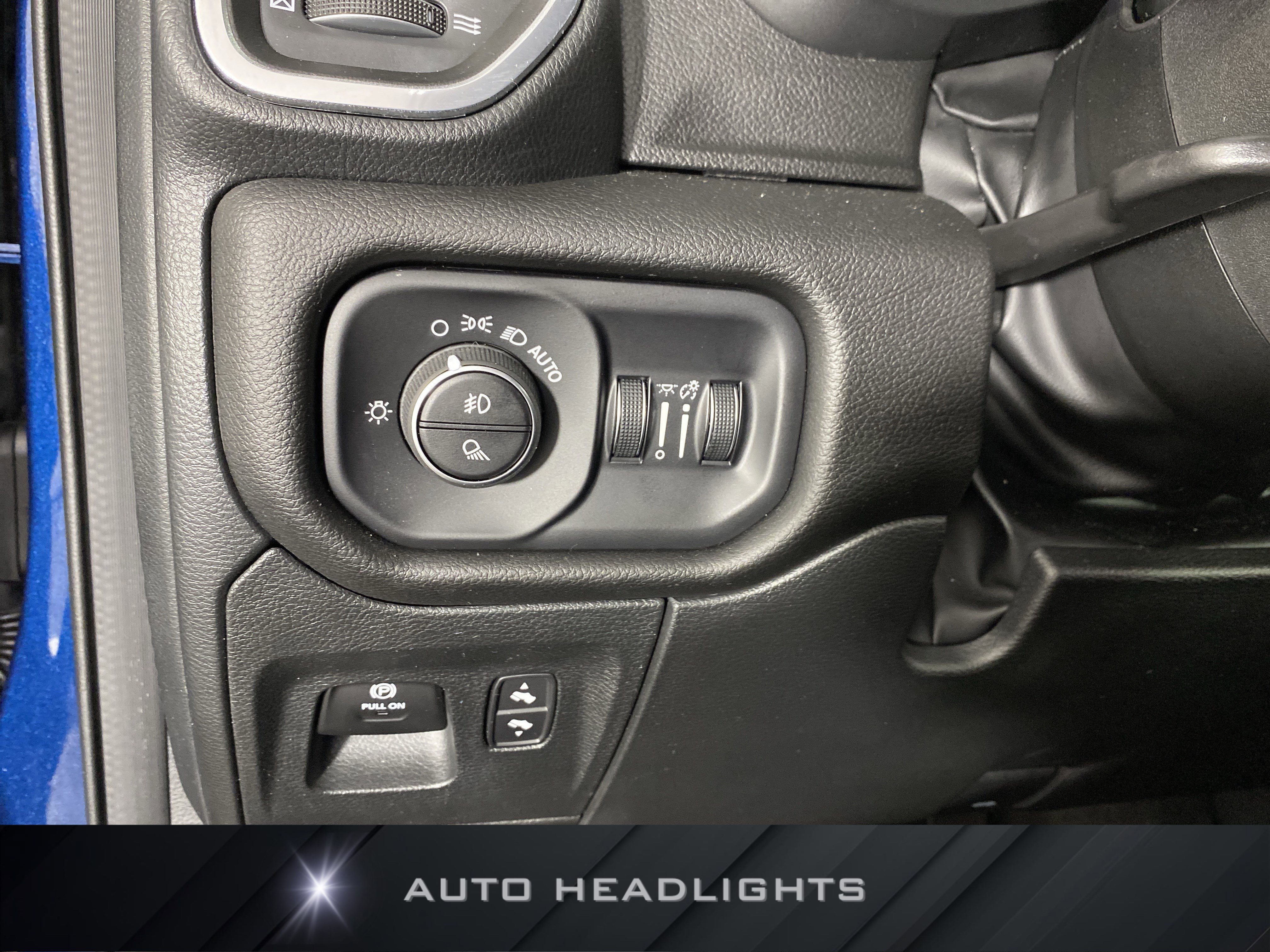 Used 2023 RAM 1500 Laramie AWD/4WD image 26