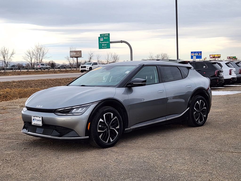 Used 2022 Kia EV6 Wind image 4