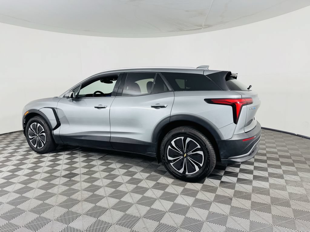 Used 2024 Chevrolet Blazer EV LT AWD/4WD image 21