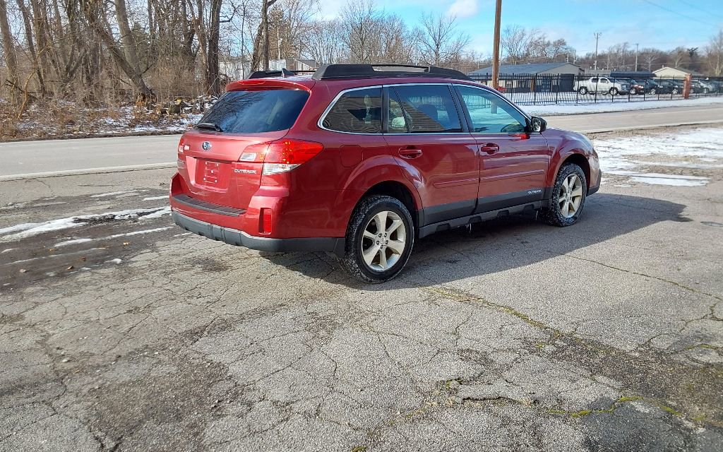 Used 2013 Subaru Outback 2.5i Limited w/ Moonroof Pkg image 6