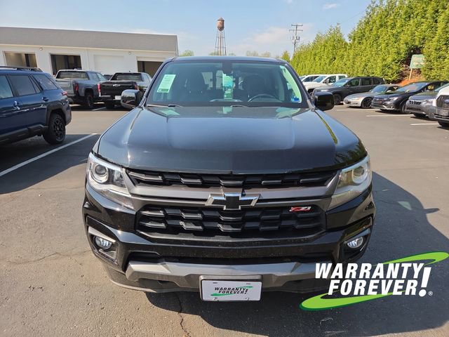 Used 2021 Chevrolet Colorado Z71 AWD/4WD image 2