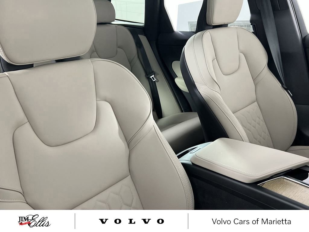 New 2026 Volvo XC60 B5 Plus w/ Protection Package Premier image 24