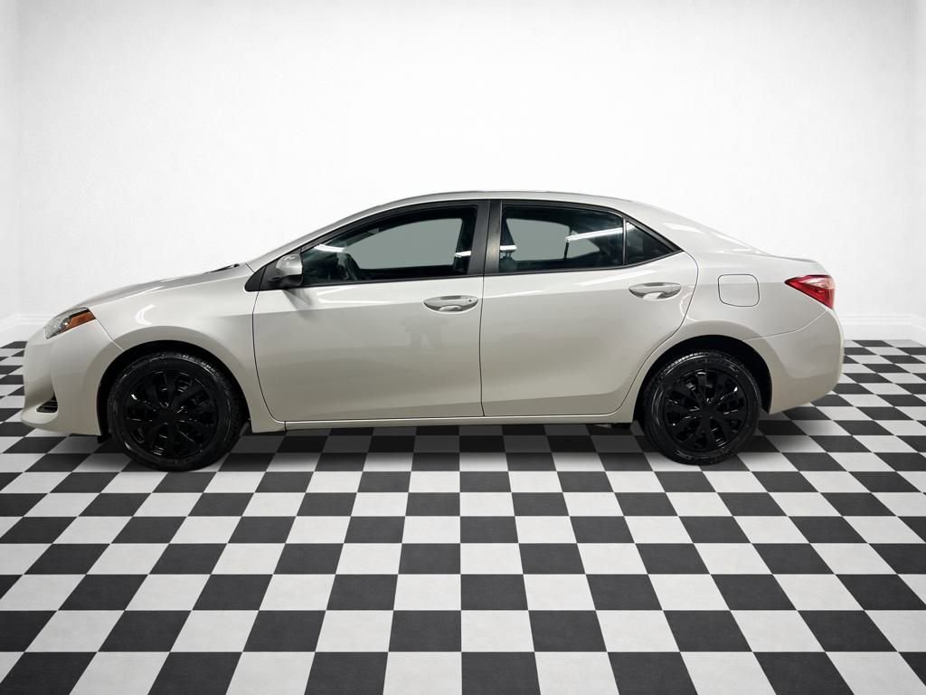 Used 2019 Toyota Corolla LE image 5