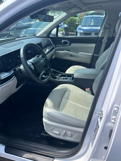 Certified 2026 Kia Sorento S w/ S Panoramic Sunroof Package FWD image 8