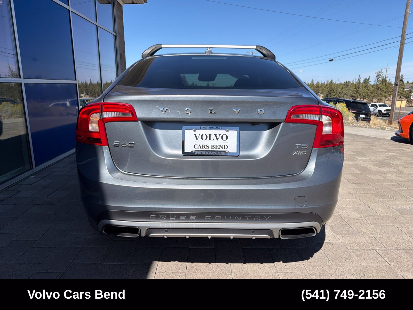 Used 2016 Volvo S60 T5 Cross Country Platinum AWD/4WD image 6