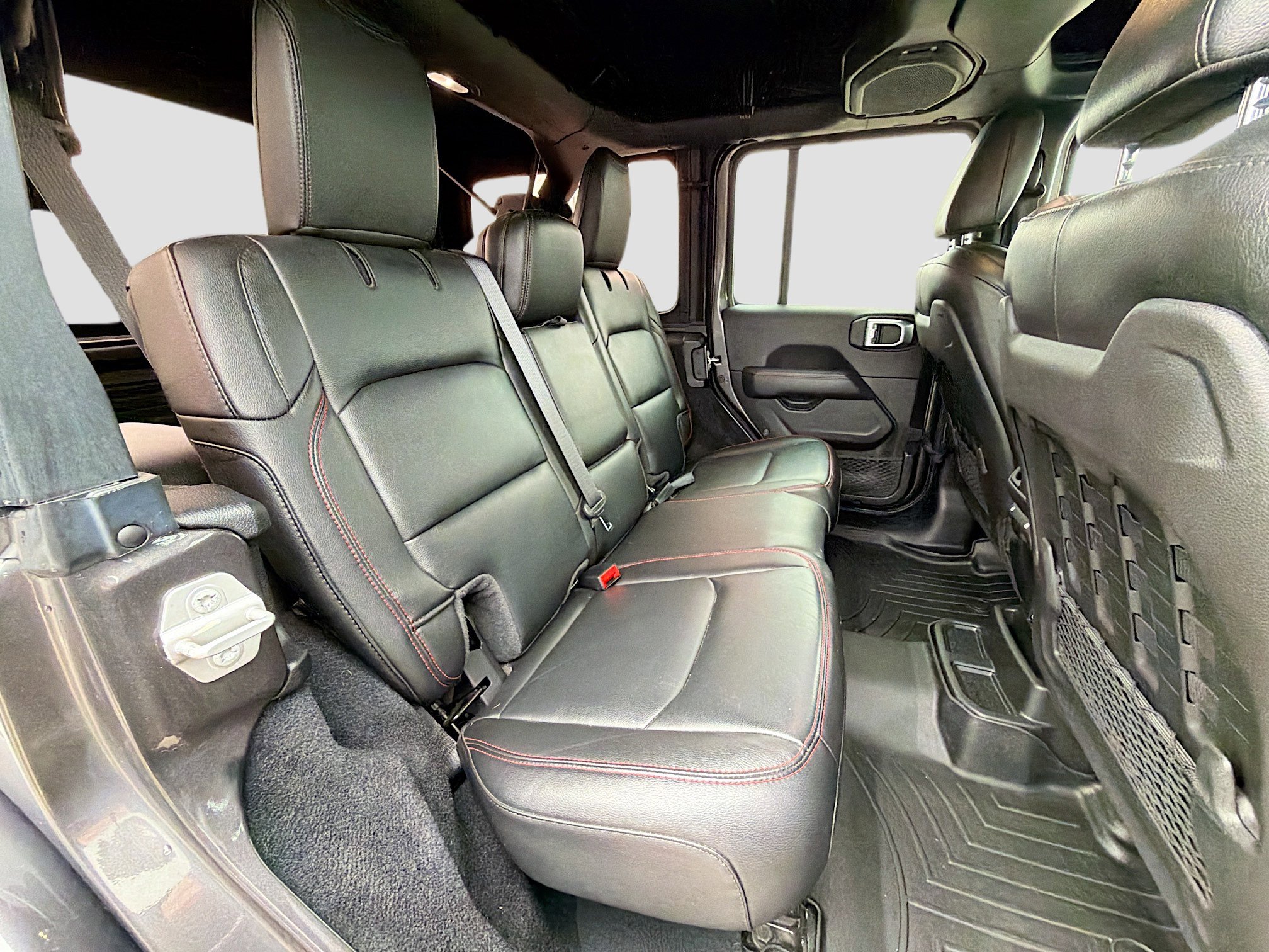 Used 2022 Jeep Wrangler Unlimited Rubicon w/ Cold Weather Group image 20