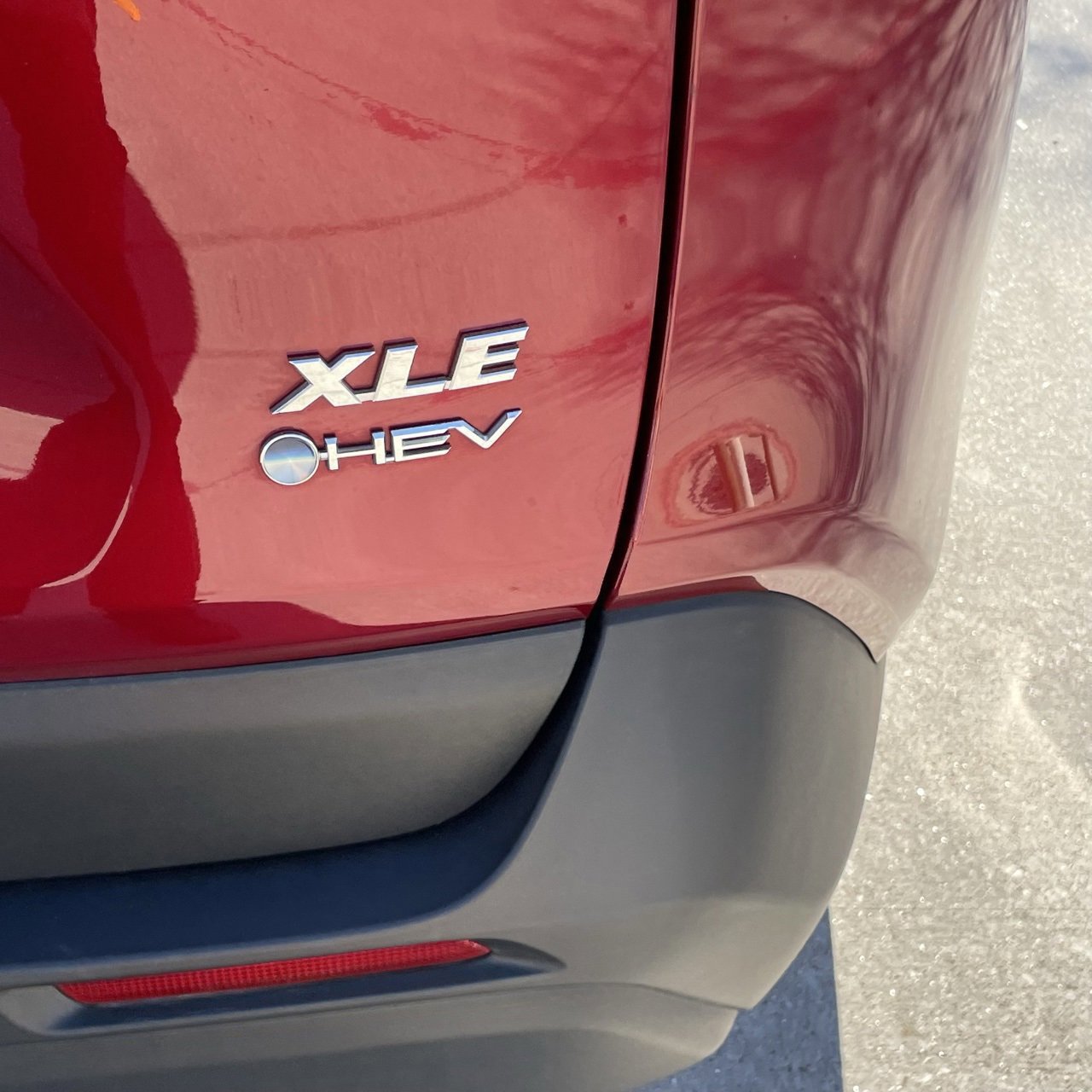 Used 2025 Toyota RAV4 XLE image 6