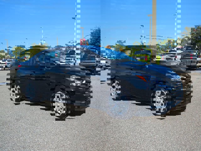 Certified 2025 Nissan Versa S w/ Trunk Package image 2