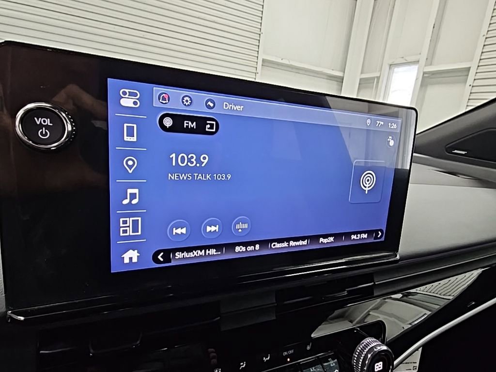 Used 2024 Honda Prologue Touring image 15