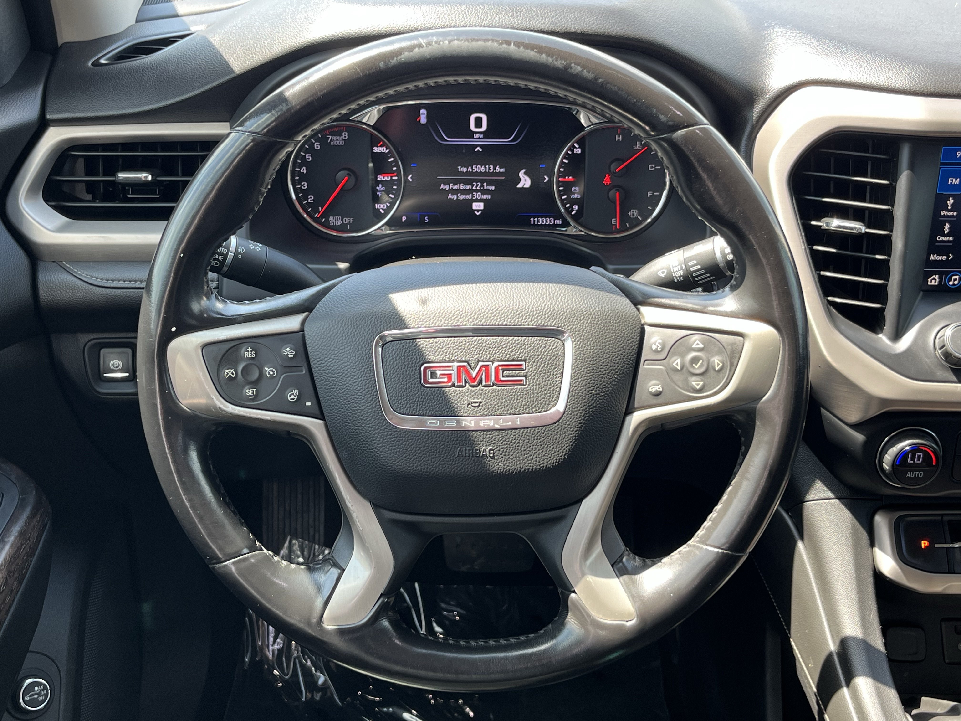 Used 2020 GMC Acadia Denali w/ Technology Package FWD image 19