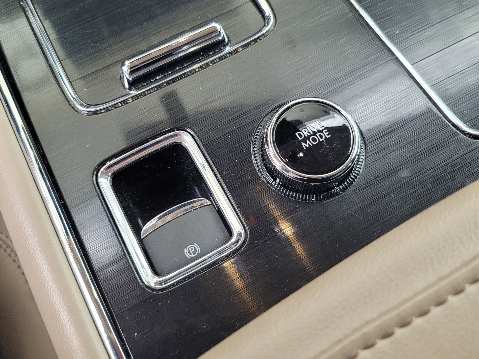 Used 2023 Lincoln Aviator Reserve w/ Equipment Group 201A image 24