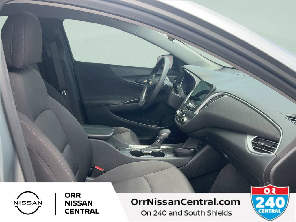 Used 2023 Chevrolet Malibu LT FWD image 11