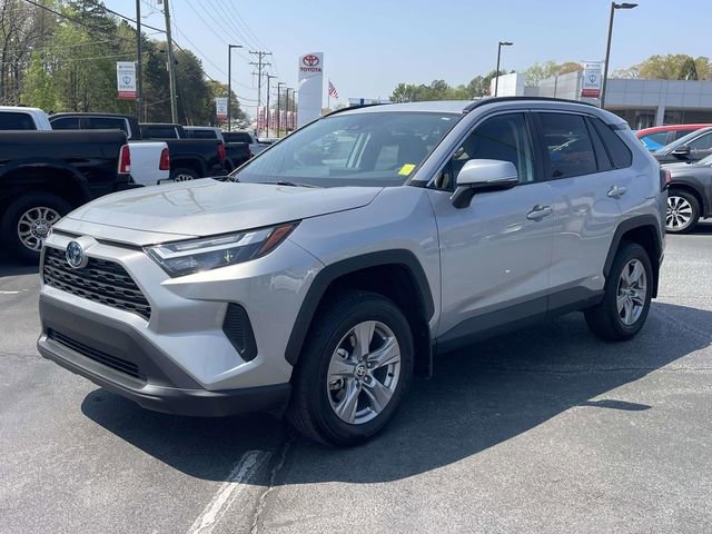 Used 2024 Toyota RAV4 XLE w/ Convenience Package image 3