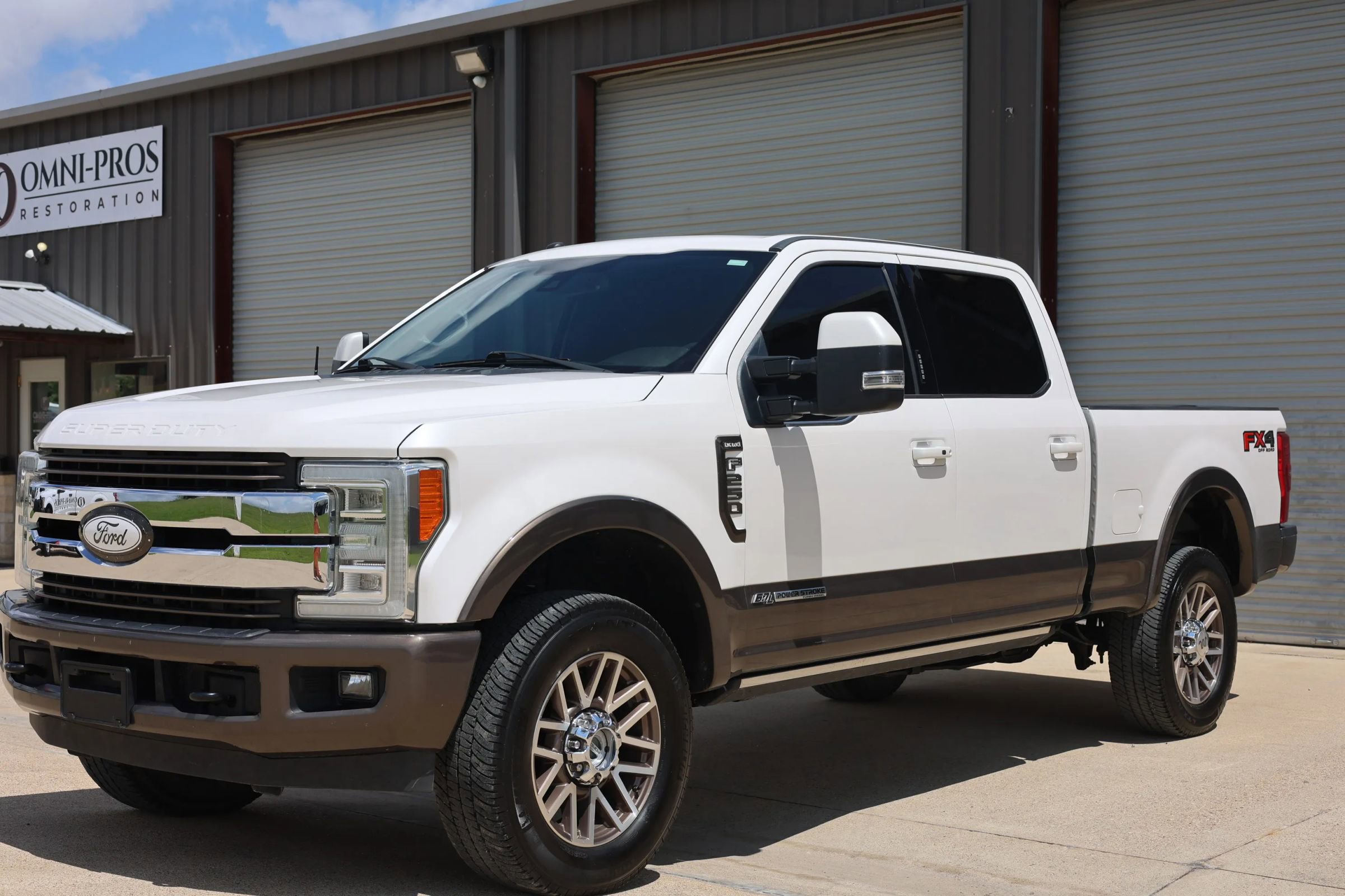 Used 2017 Ford F250 King Ranch w/ King Ranch Ultimate Package AWD/4WD image 8