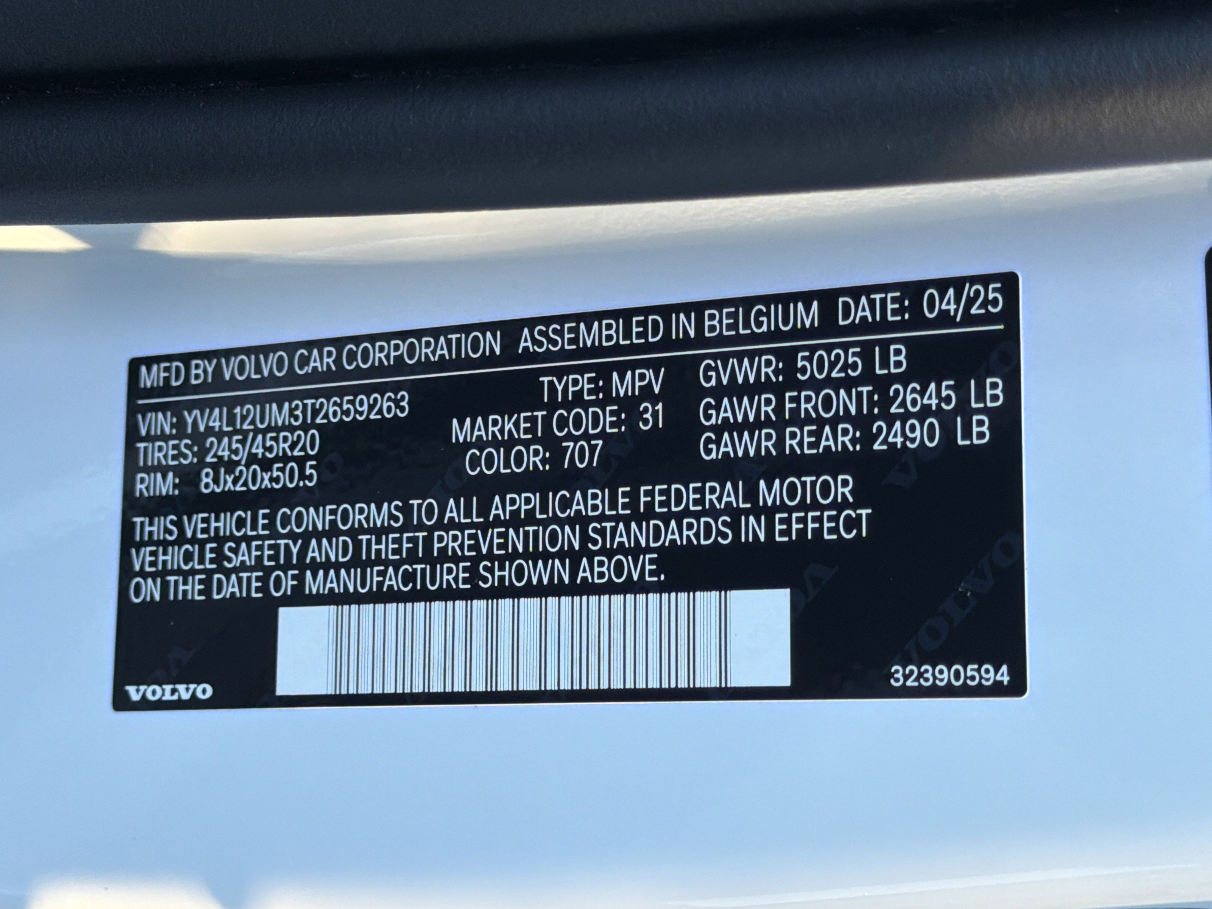 Used 2026 Volvo XC40 B5 Ultra w/ Protection Package Premier image 37