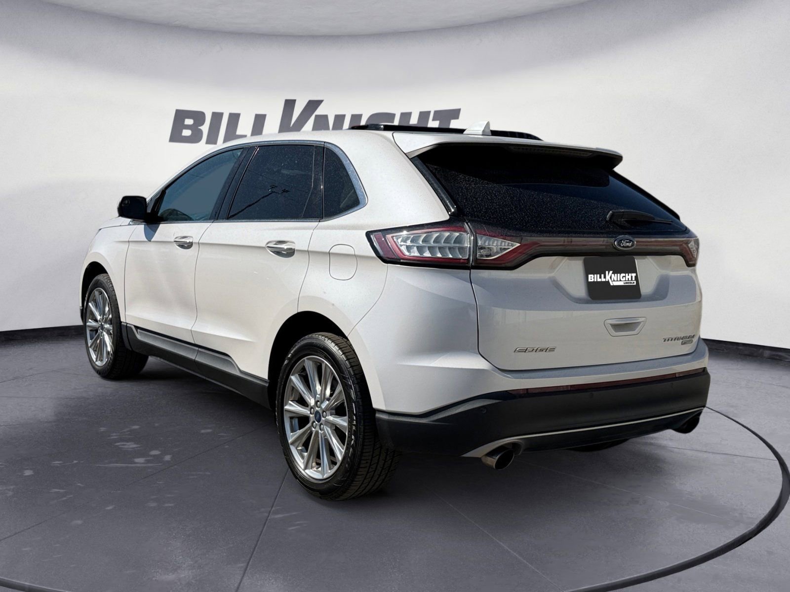 Used 2018 Ford Edge Titanium w/ Equipment Group 301A image 3
