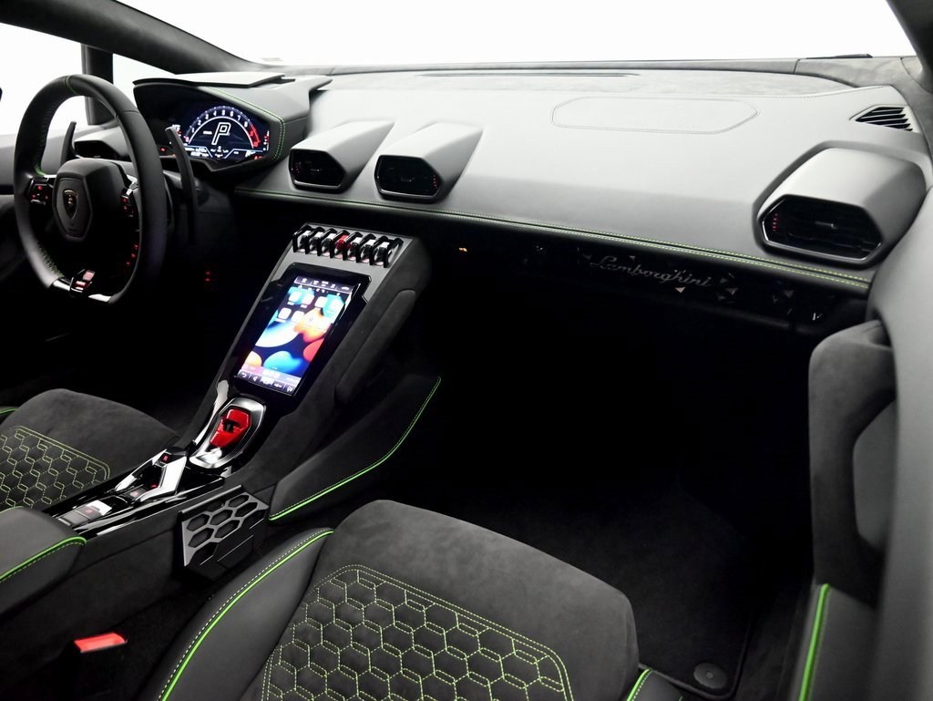 Used 2023 Lamborghini Huracan Tecnica image 10