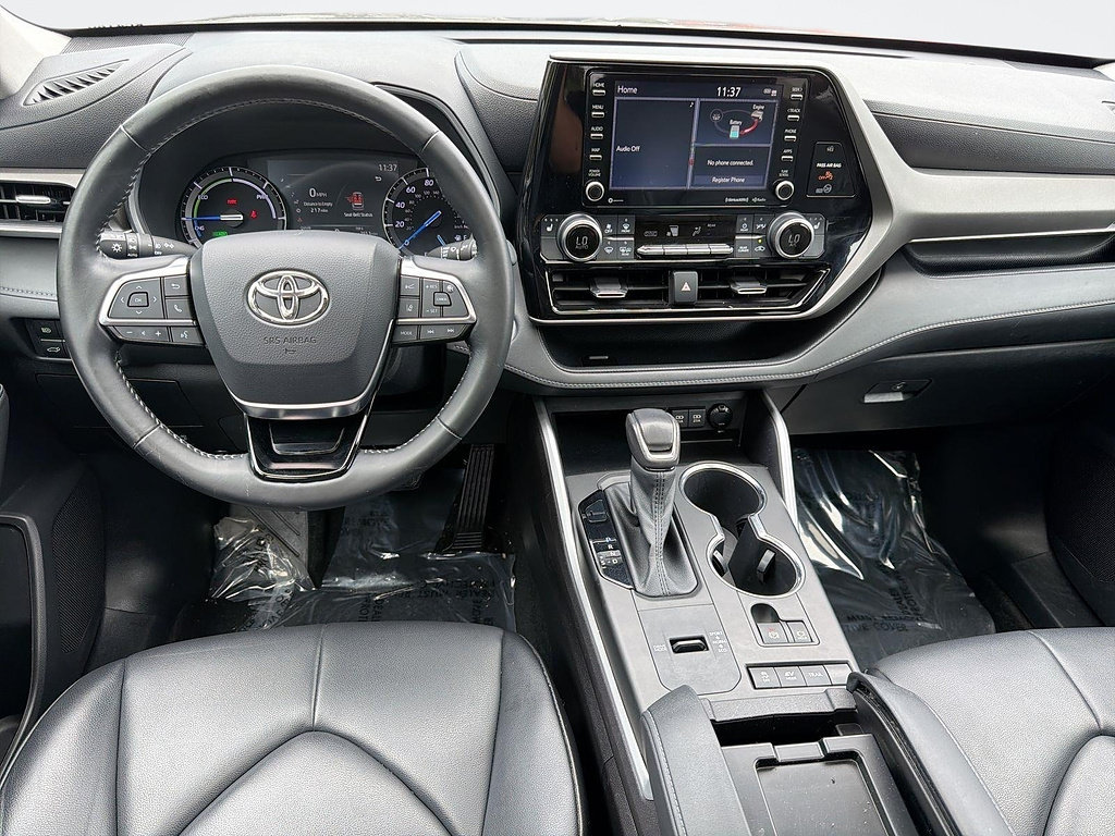 Used 2021 Toyota Highlander XLE AWD/4WD image 7