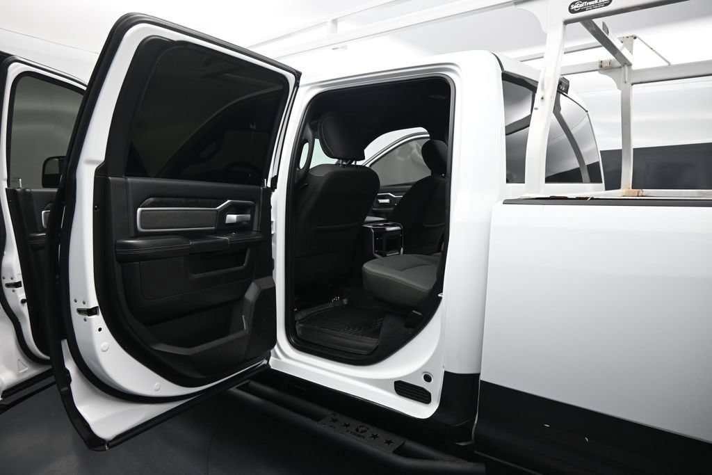 Used 2019 RAM 2500 Big Horn AWD/4WD image 18