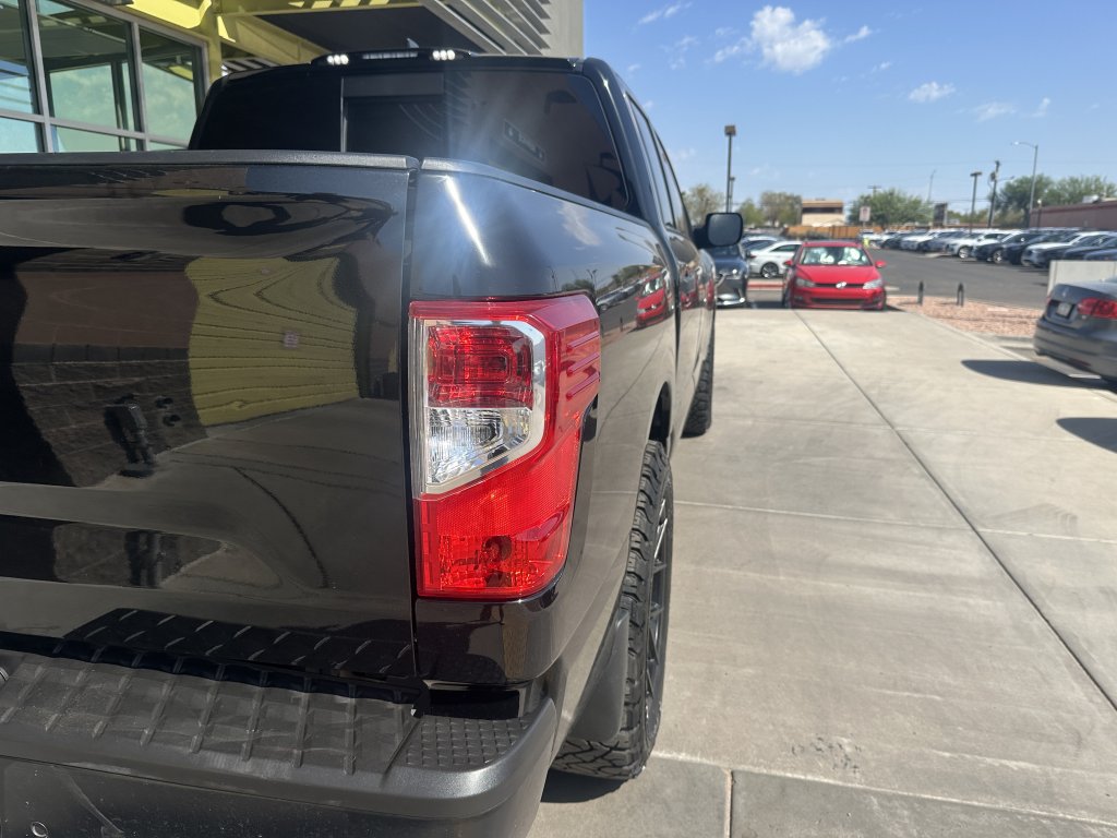 Used 2022 Nissan Titan S w/ S Utility Package RWD image 13