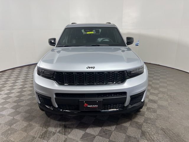 Certified 2023 Jeep Grand Cherokee L Laredo image 2