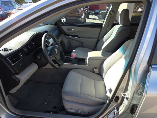 Used 2017 Toyota Camry LE FWD image 15