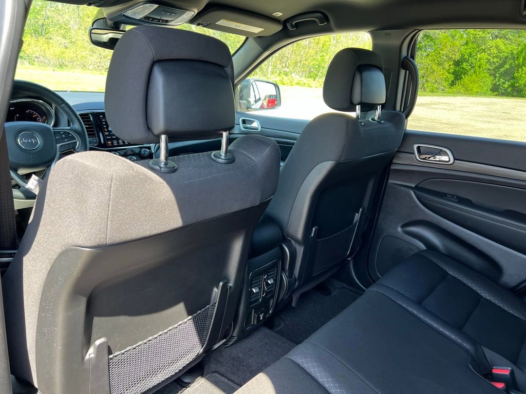 Used 2022 Jeep Grand Cherokee Laredo E w/ Security & Convenience Group image 24