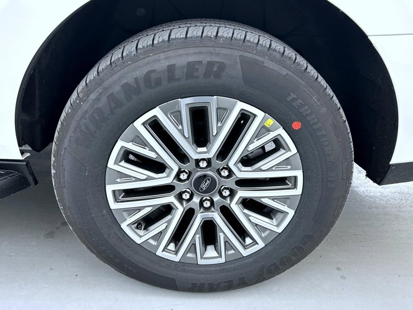 New 2026 Ford Expedition Platinum image 24