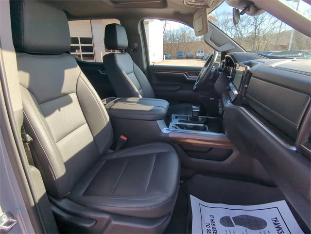 Certified 2024 Chevrolet Silverado 1500 LT Trail Boss w/ Convenience Package II image 28