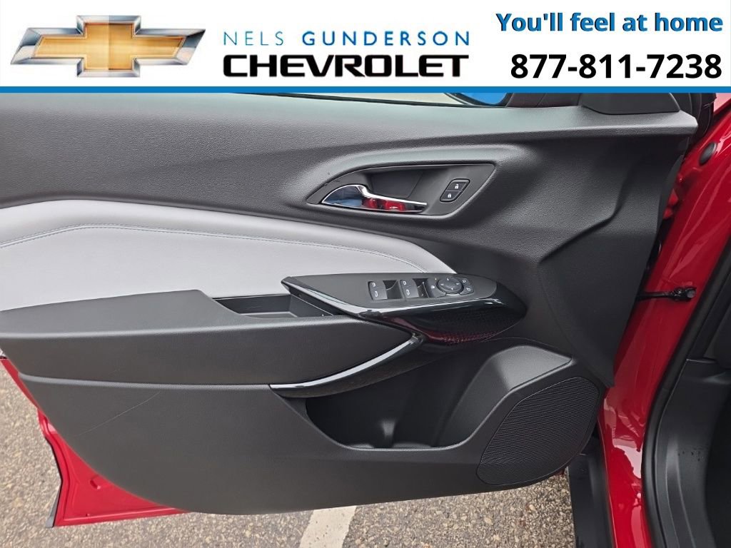 New 2026 Chevrolet Trax LT w/ Sunroof Package image 15