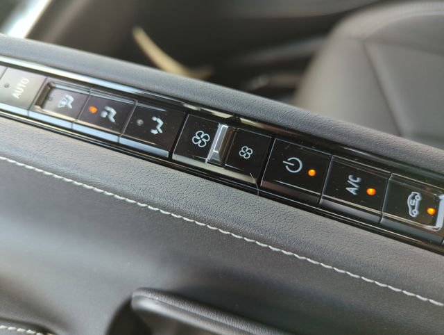 Used 2025 Chevrolet Corvette Z06 image 20