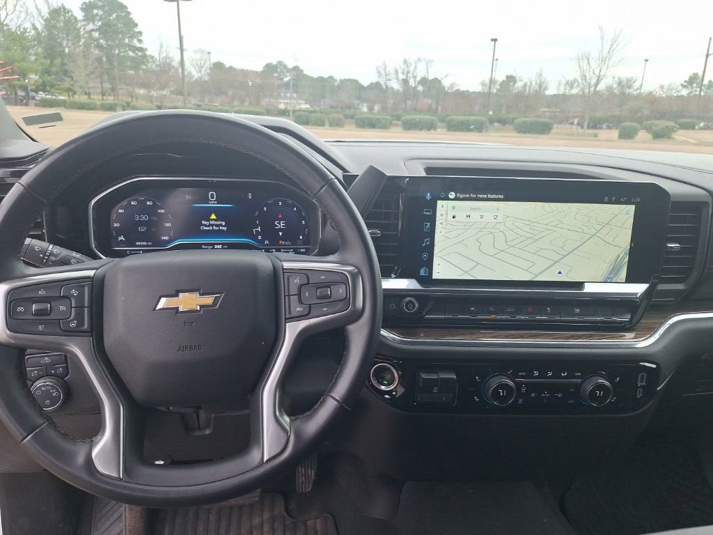 Used 2025 Chevrolet Silverado 1500 LT video 3