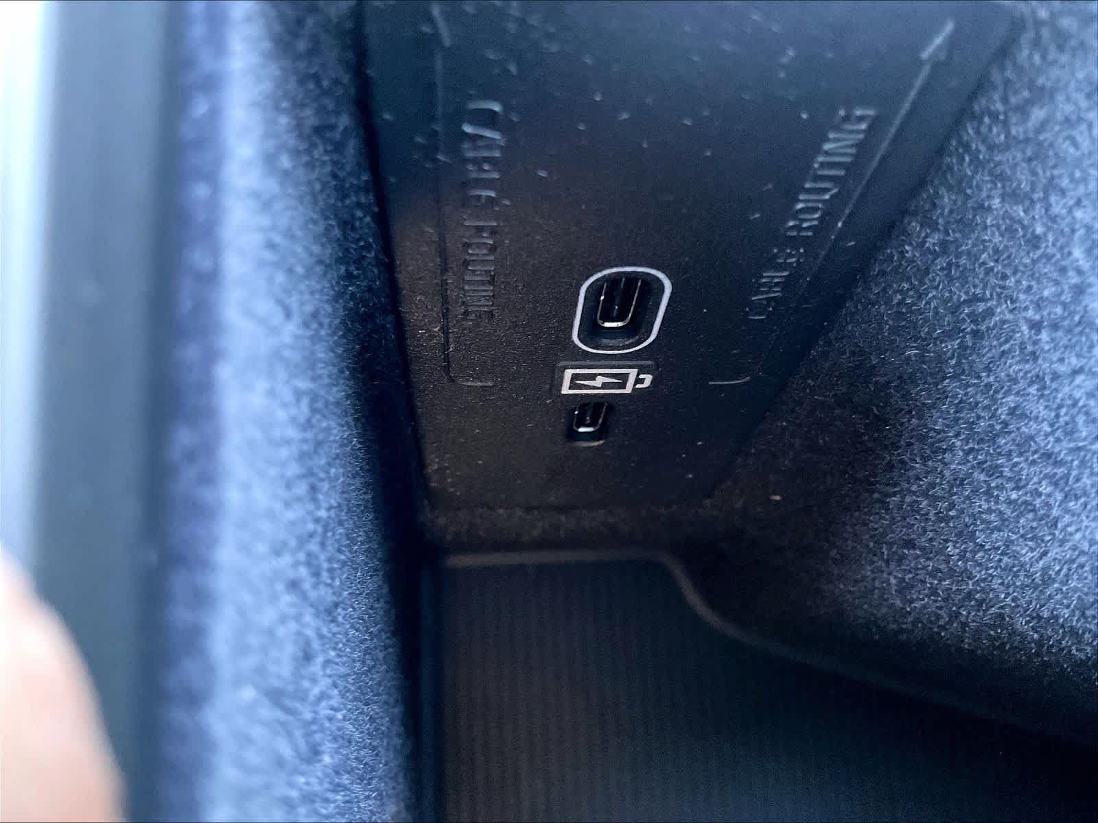 New 2026 Volvo XC60 B5 Core AWD/4WD image 23