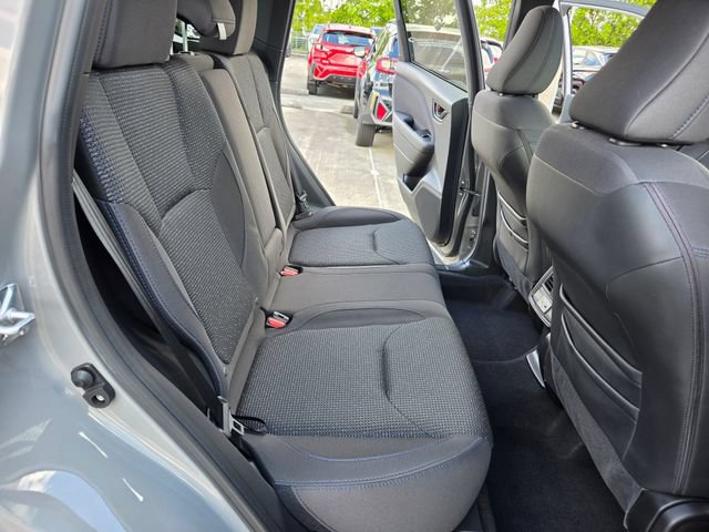 Used 2025 Subaru Forester Premium AWD/4WD image 24