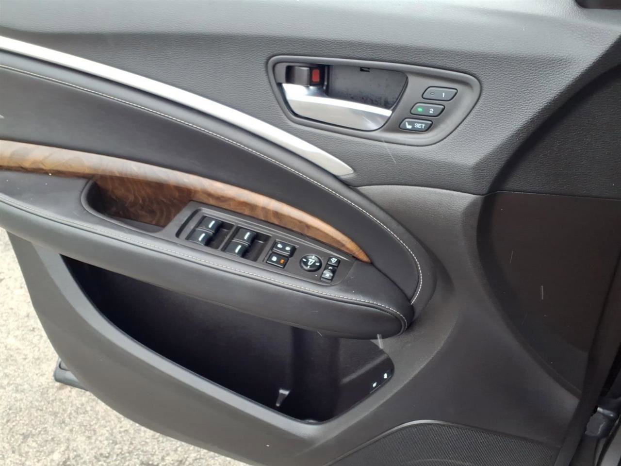 Used 2020 Acura MDX SH-AWD w/ Advance Package image 11