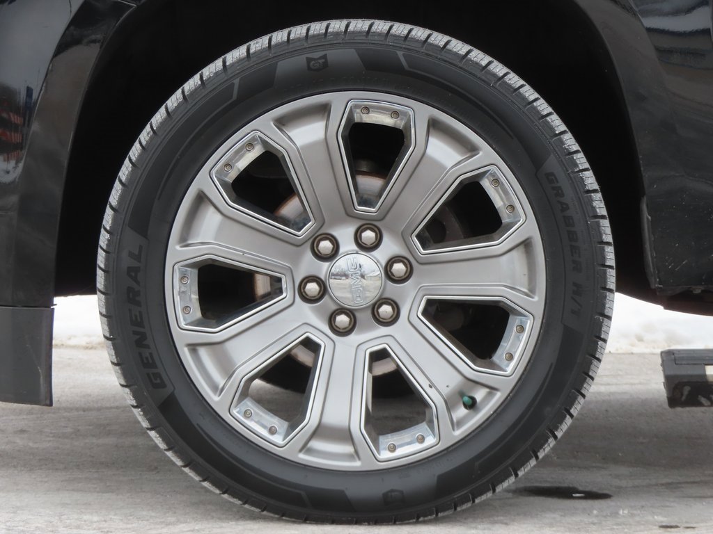 Used 2016 GMC Yukon XL Denali w/ Open Road Package image 17