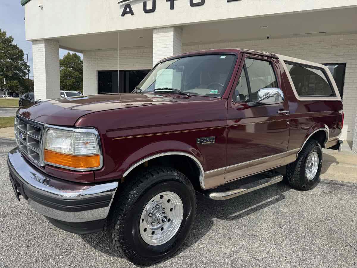 Used 1996 Ford Bronco Eddie Bauer AWD/4WD image 3