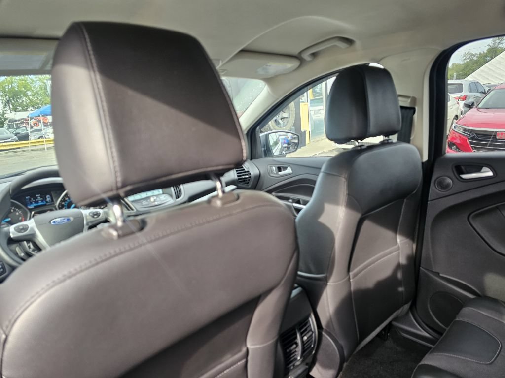 Used 2016 Ford Escape SE w/ SE Chrome Package AWD/4WD image 29