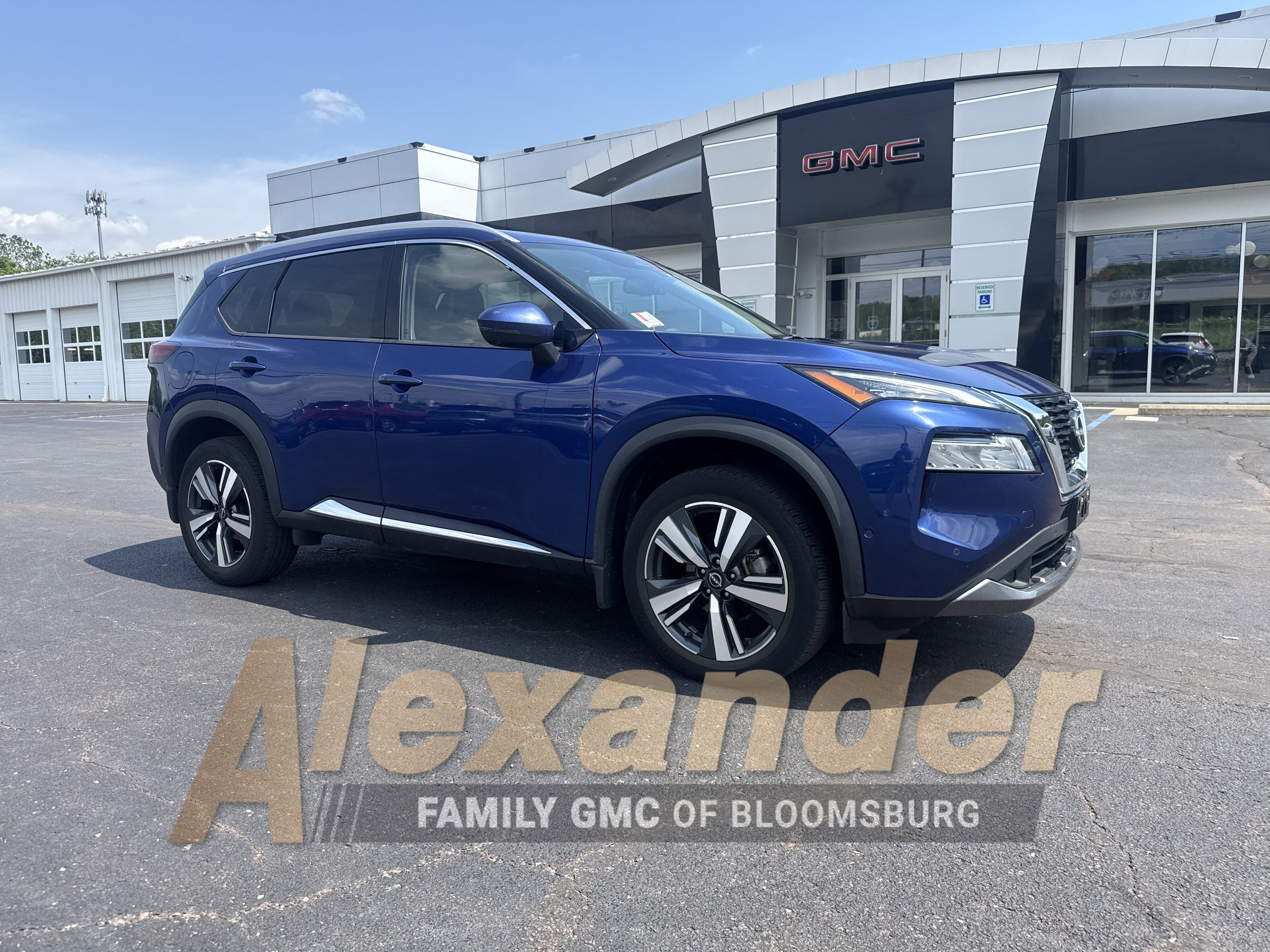 Used 2023 Nissan Rogue SL w/ SL Premium Package AWD/4WD image 1