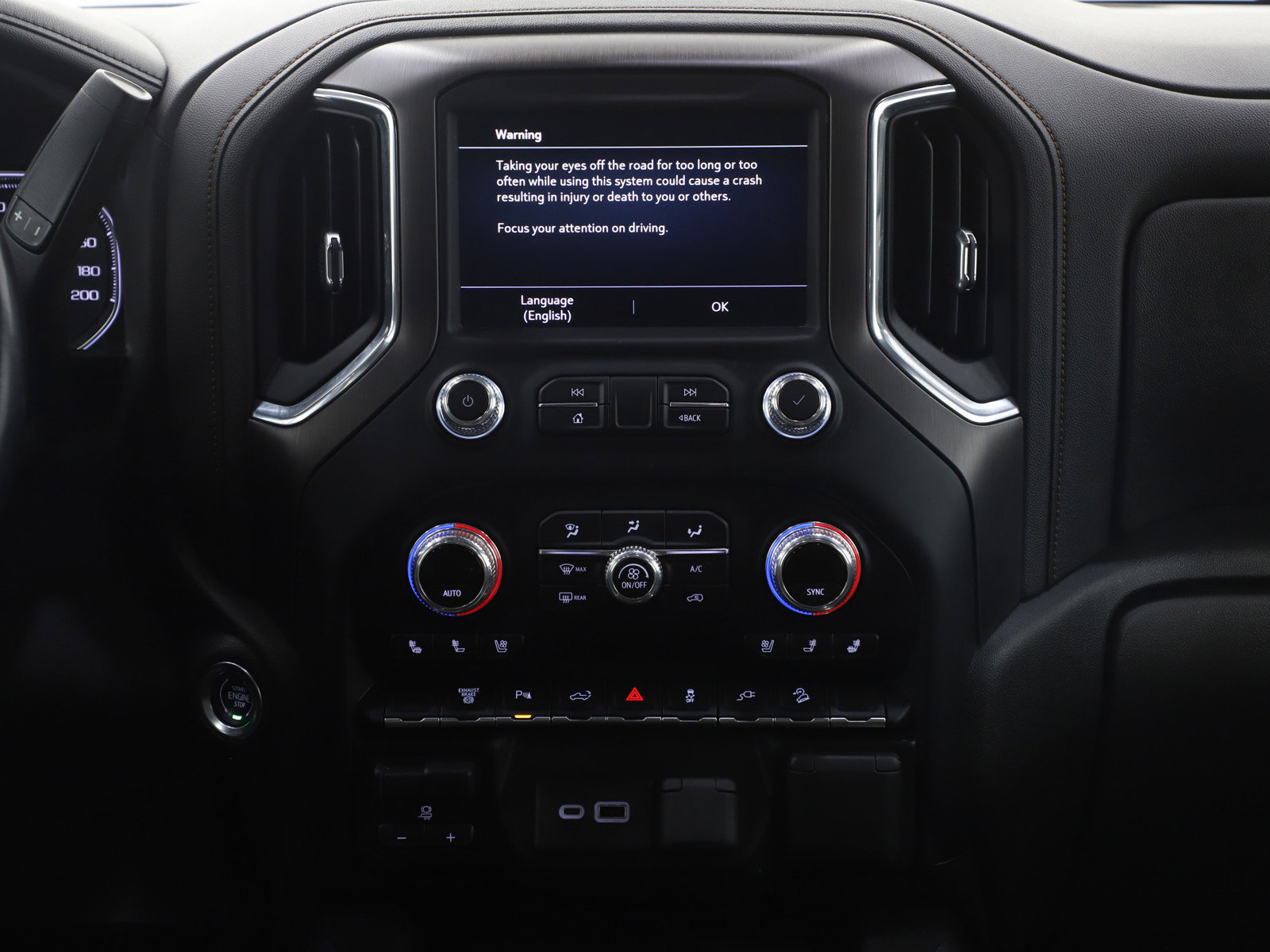 Used 2022 GMC Sierra 3500 AT4 w/ AT4 Preferred Package image 17