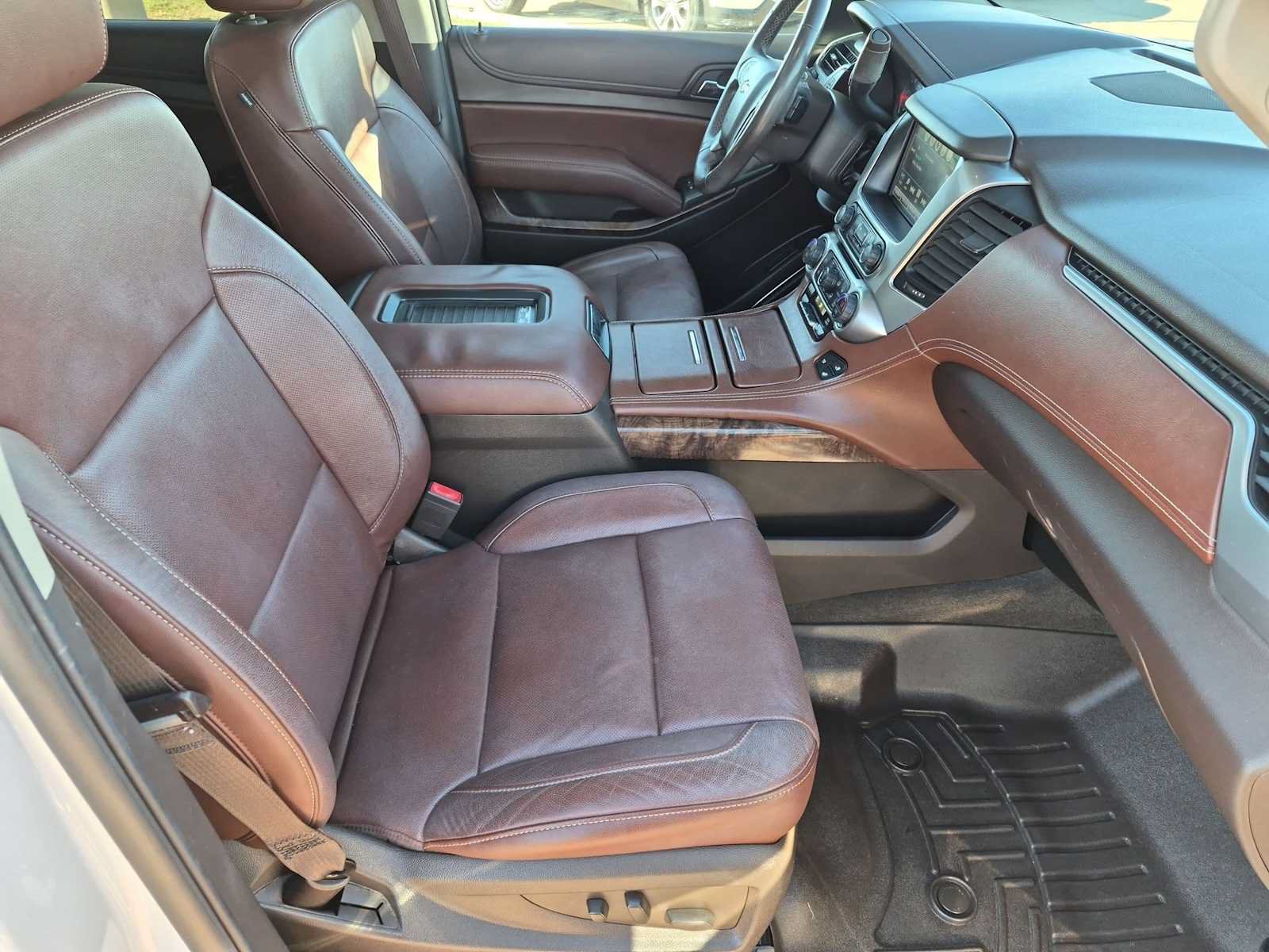 Used 2016 Chevrolet Suburban LTZ RWD image 31
