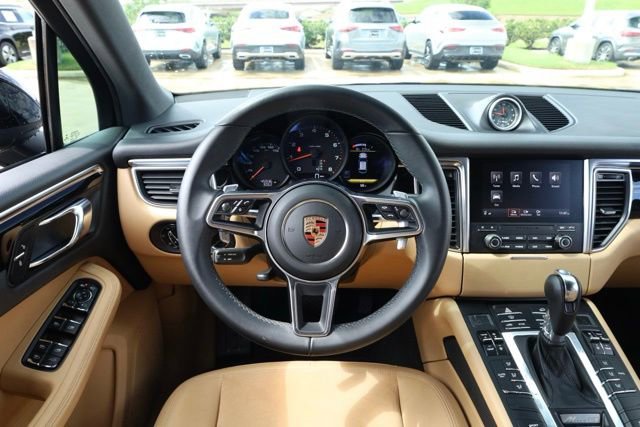 Used 2018 Porsche Macan image 17
