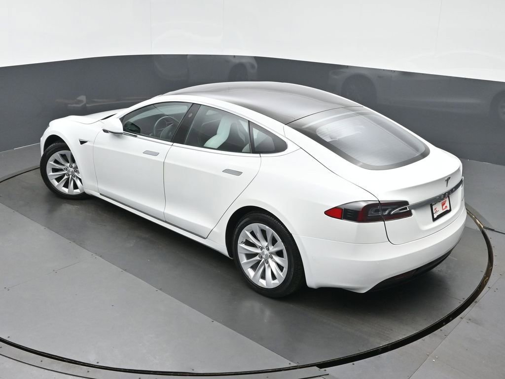 Used 2020 Tesla Model S Long Range image 32