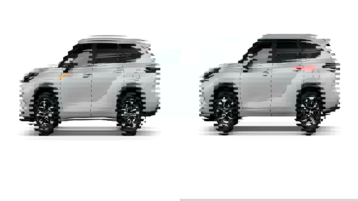 New 2026 Toyota Highlander XLE image 3