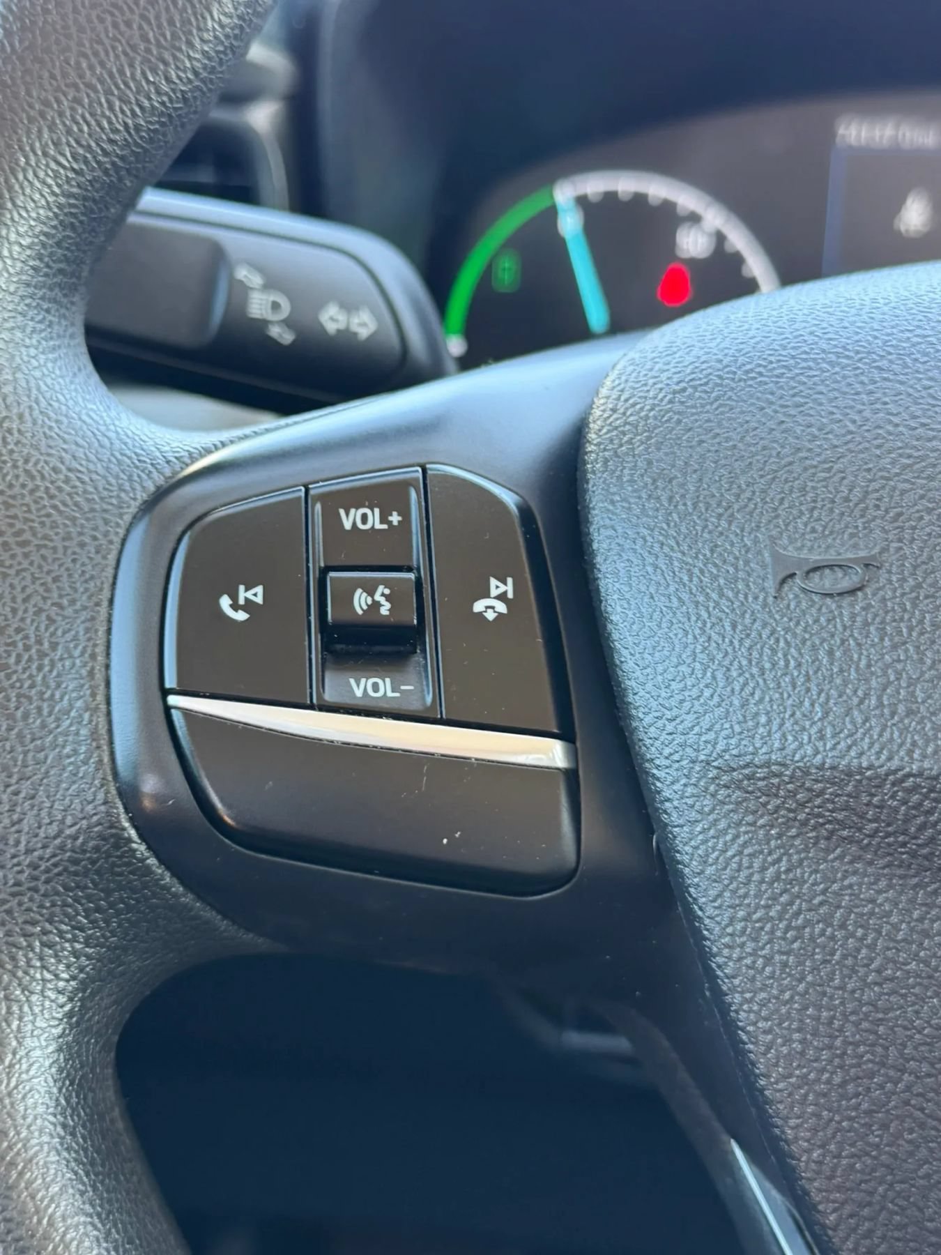 Used 2022 Ford Maverick XL FWD image 14