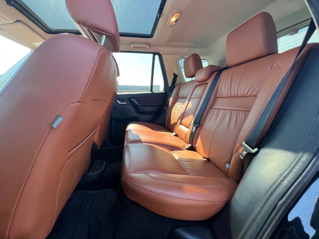 Used 2013 Land Rover LR2 HSE LUX image 25