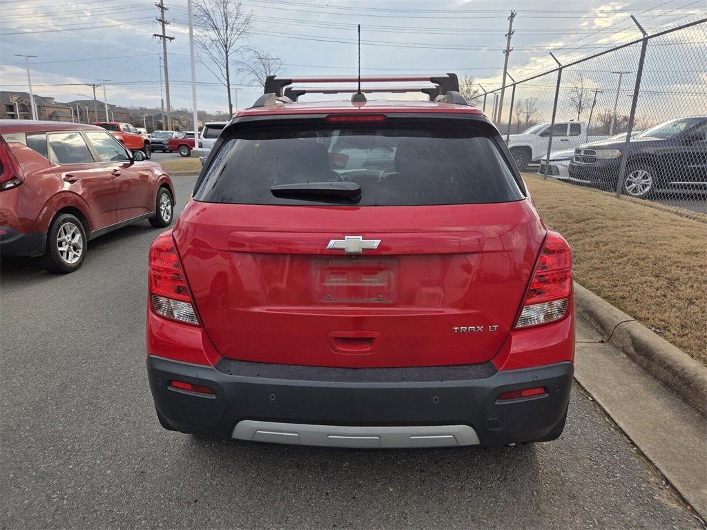 Used 2016 Chevrolet Trax LT w/ LT Sun and Sound Package image 6